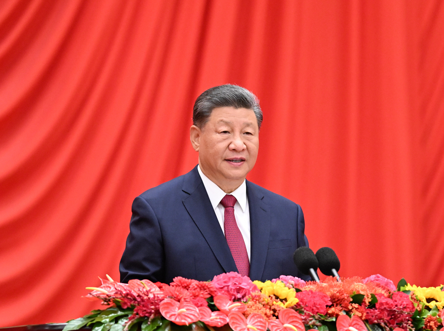 ??9月30日晚，慶祝中華人民共和國成立75周年招待會(huì)在北京人民大會(huì)堂隆重舉行。中共中央總書記、國家主席、中央軍委主席習(xí)近平出席招待會(huì)并發(fā)表重要講話。