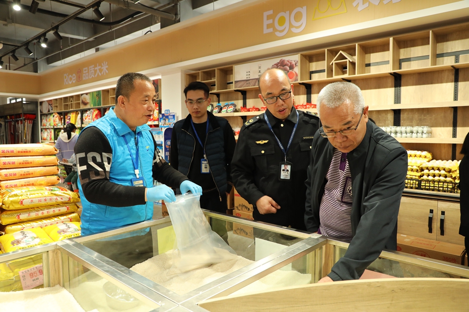 市市場監(jiān)管局開展元旦春節(jié)食品安全“你點我檢，服務惠民生”活動